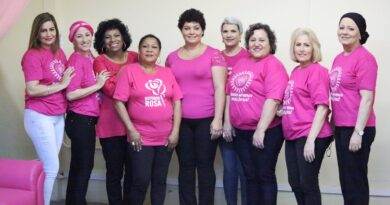 Mulheres que lutam contra o câncer servem de inspiração na campanha do Outubro Rosa