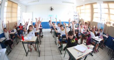 Alunos da Escola Terezinha Pinho de Souza, do bairro Arroio, são destaques no IDEB 2015