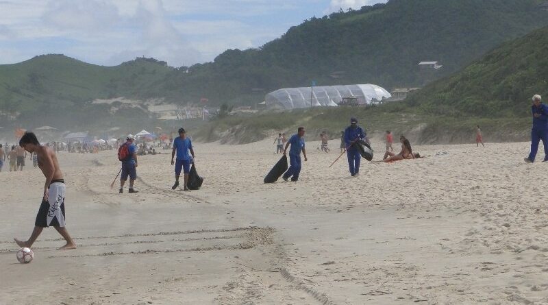 Jogue Limpo Praia do Rosa