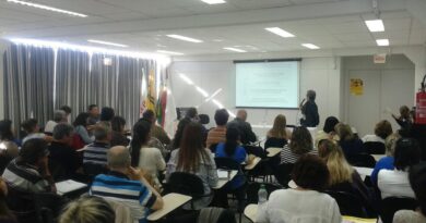 A conferência contou com a palestra da conferencista Luziele Tapajós.